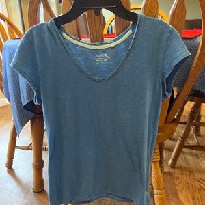 SO Women’s blue t-shirt size med